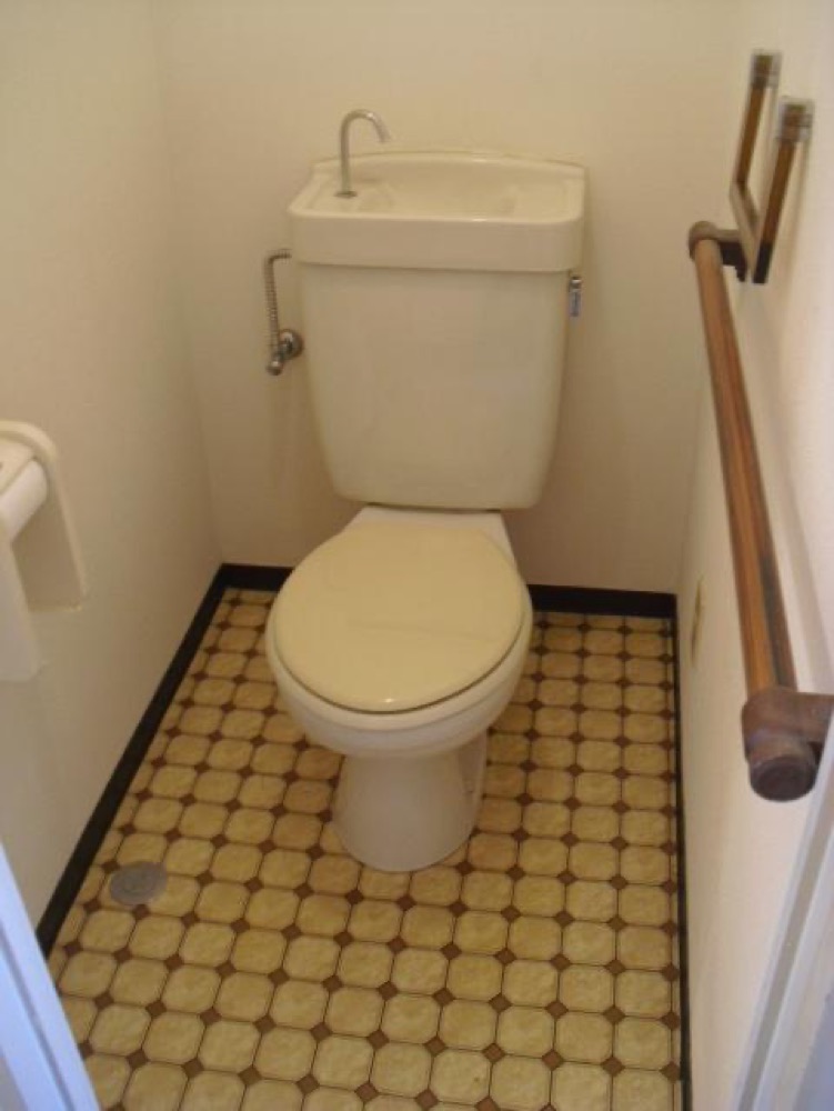 トイレ交換前（奈良市・マンション）