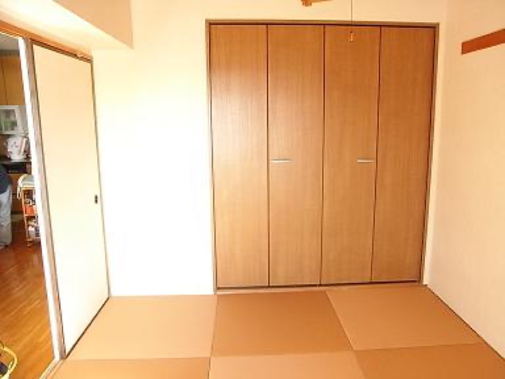 琉球畳に一新した和室（奈良市・マンション）